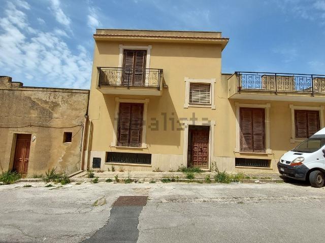 Casa in vendita a Partanna, Trapani