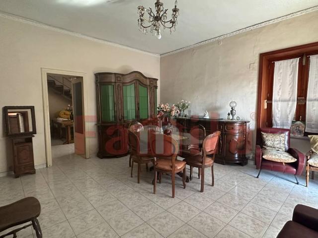 Casa in vendita a Sirignano, Avellino