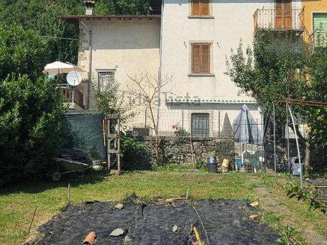 Casa in vendita a Comunità Montana della Valle Brembana, Dossena