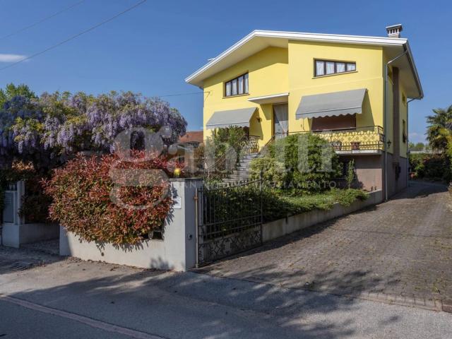 Casa in vendita a Zoppola, Friuli-Venezia Giulia