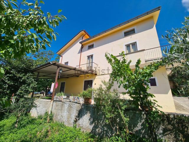 Casa in vendita a San Donato Val Di Comino, Lazio