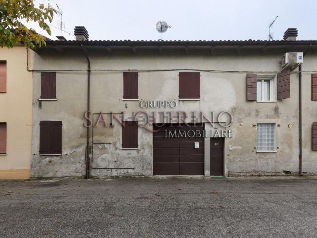 Casa in vendita a Bassa Reggiana, Re