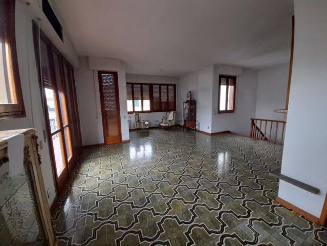 Casa in vendita a San Lorenzo, Campi Bisenzio