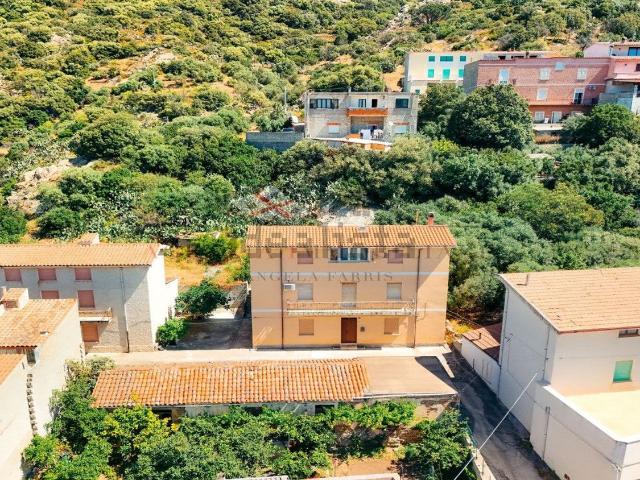 Casa in vendita a Lodè, Sardigna/Sardegna