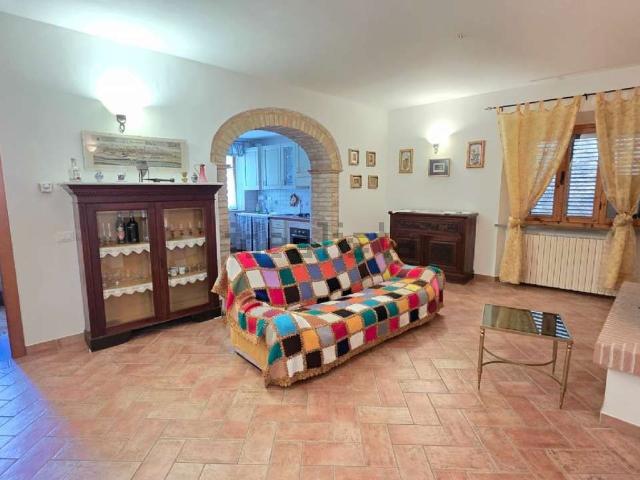 Casa in vendita a Sassi Bianchi, Chianni