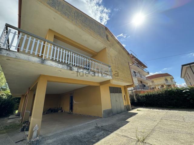 Casa in vendita a Calabria, Catanzaro
