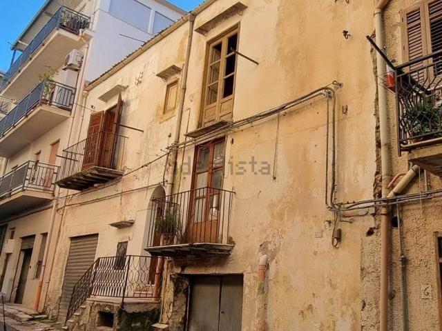 Casa in vendita a Montelepre, Sicilia