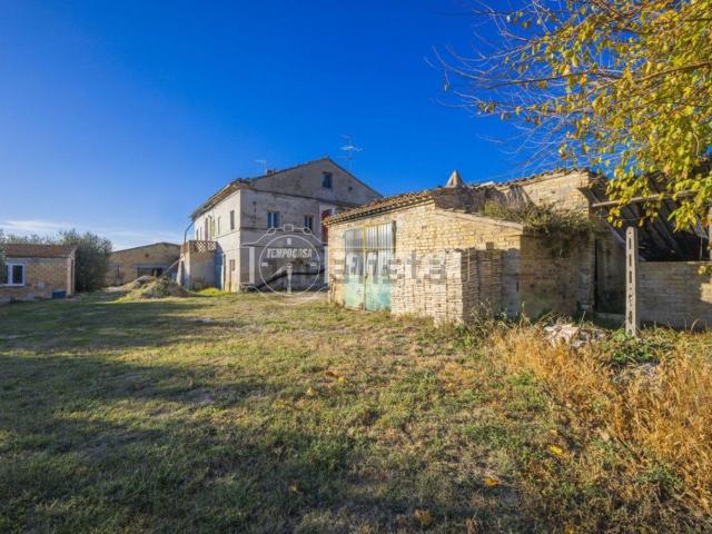Casa in vendita a Marche, Macerata
