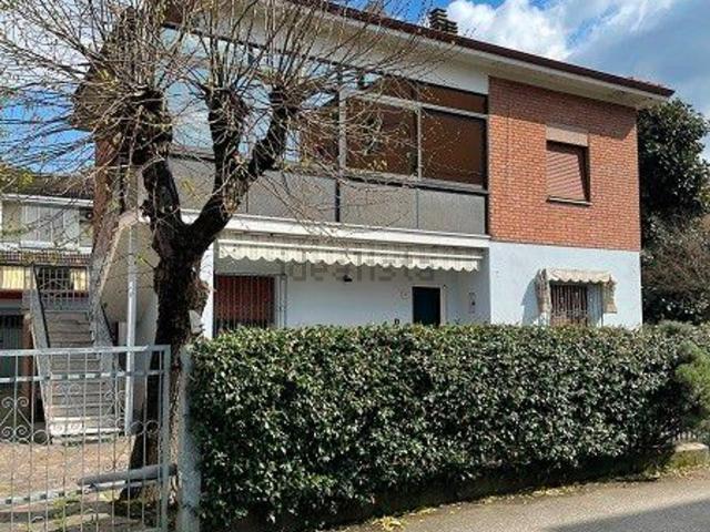Casa in vendita a Modena, Madonnina Casa in vendita a Modena, Madonnina