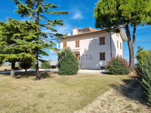 Casa in vendita a Marche, Macerata
