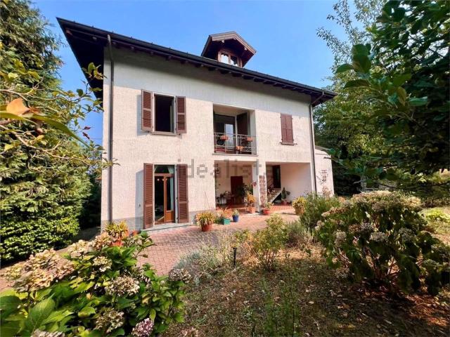 Casa in vendita a Cellina, Leggiuno