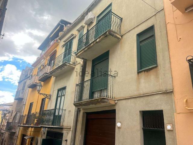 Casa in vendita a Corleone, Sicilia