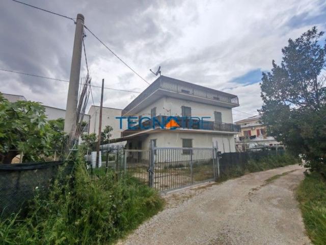 Casa in vendita a Unione dei Comuni della Val Vibrata, Martinsicuro