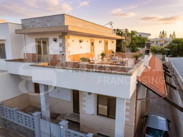 Casa in vendita a Torre San Giovanni, Ugento