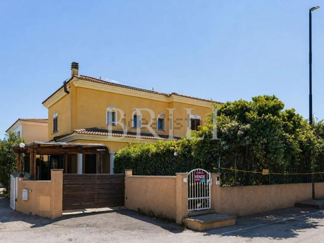 Casa in vendita a Poltu Qualtu, San Pantaleo