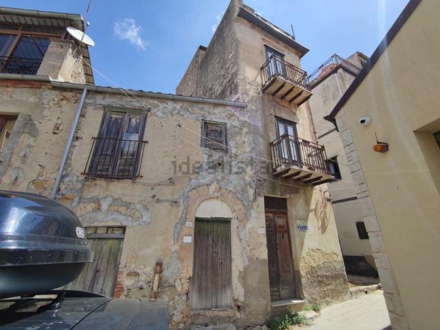 Casa in vendita a Bompietro, Sicilia
