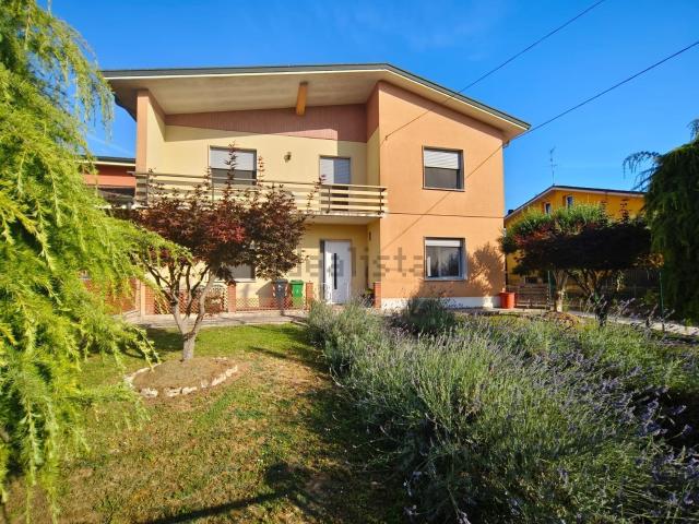 Casa in vendita a Gazzo Veronese, Maccacari