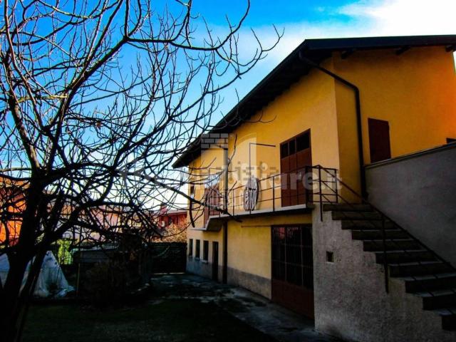 Casa in vendita a Nembro, Bergamo
