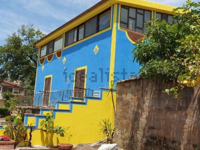 Casa in vendita a Massa, Maratea