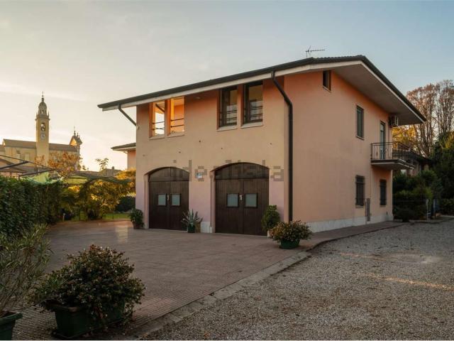 Casa in vendita a Castelletto, Roverbella