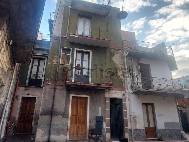 Casa in vendita a Paternò, Sicilia