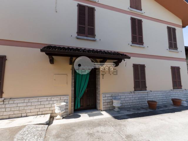 Casa in vendita a Gambara, Lombardia