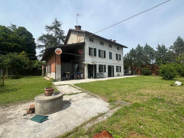 Casa in vendita a Piemonte, Alessandria