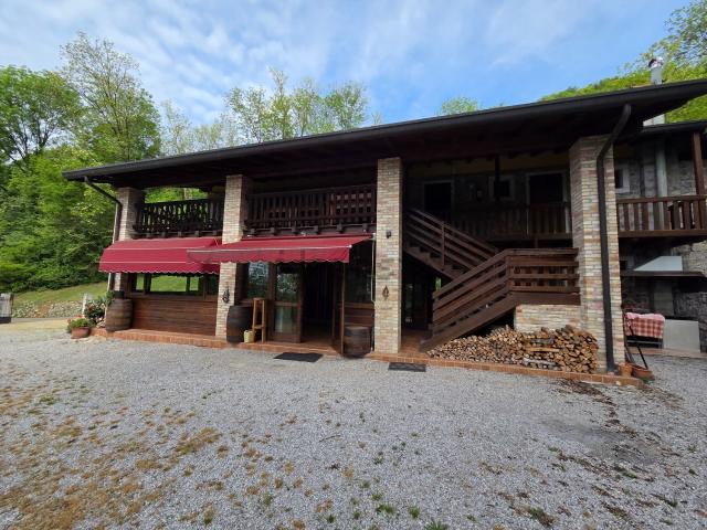 Casa in vendita a Travesio, Friuli-Venezia Giulia