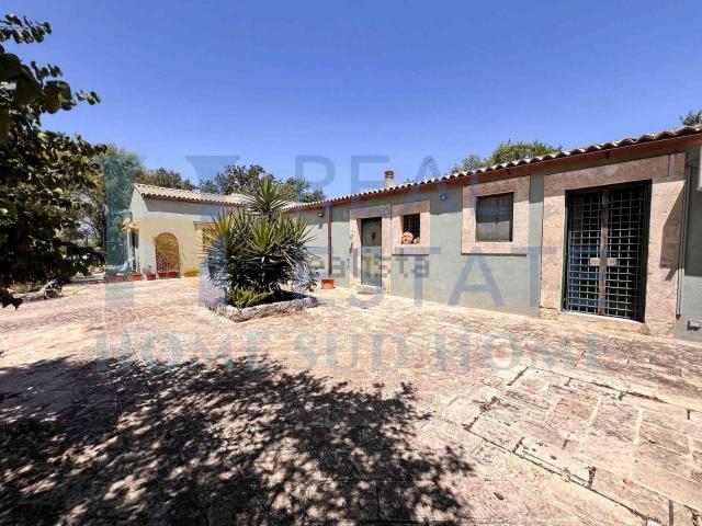 Casa in vendita a Palazzolo Acreide, Sicilia