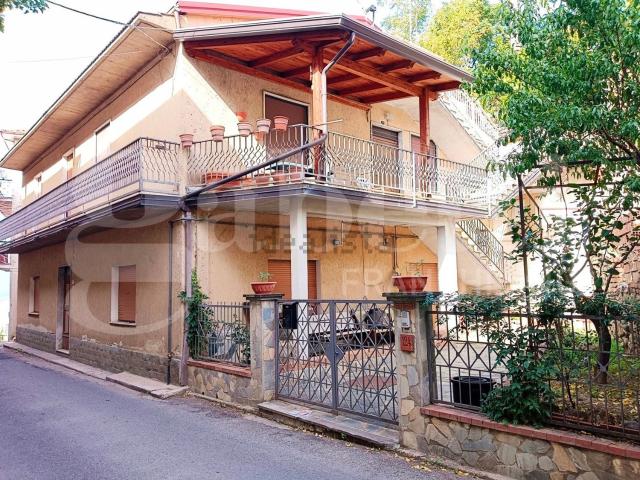 Casa in vendita a Calabria, Cosenza