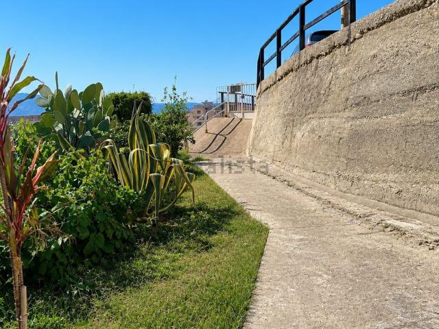 Casa in vendita a Calabria, Reggio Calabria