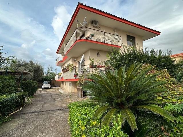 Casa in vendita a Gianola, Formia