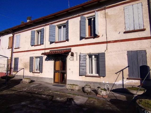 Casa in vendita a Bassa Reggiana, Re