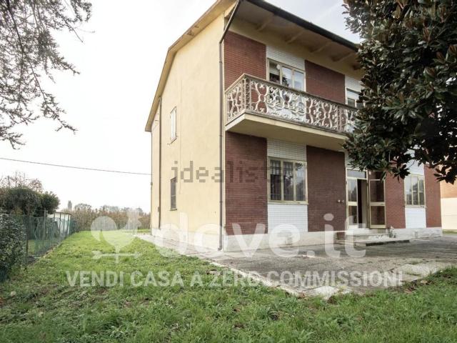 Casa in vendita a Ferrara, Reggio Emilia