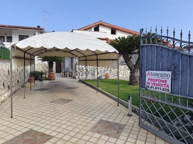 Casa in vendita a Roma Capitale, Lazio