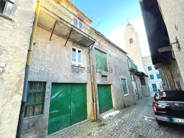 Casa in vendita a Bardineto, Liguria