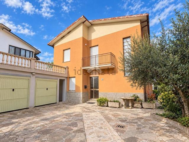 Casa in vendita a Vecchiazzano, Forlì