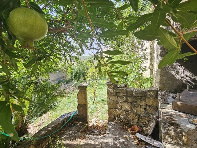 Casa in vendita a Gonnosnò, Sardigna/Sardegna