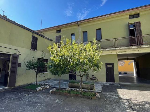 Casa in vendita a Soresina, Lombardia