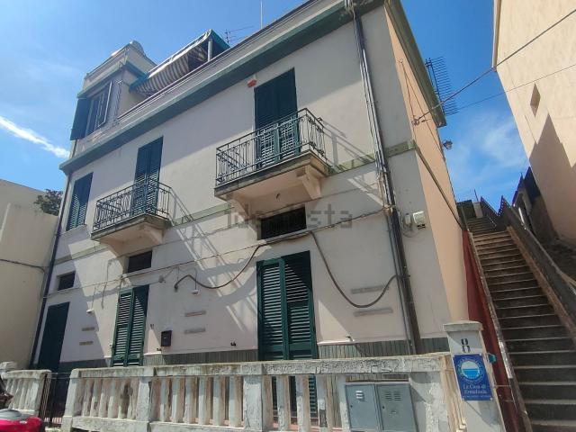 Casa in vendita a Calabria, Reggio Calabria