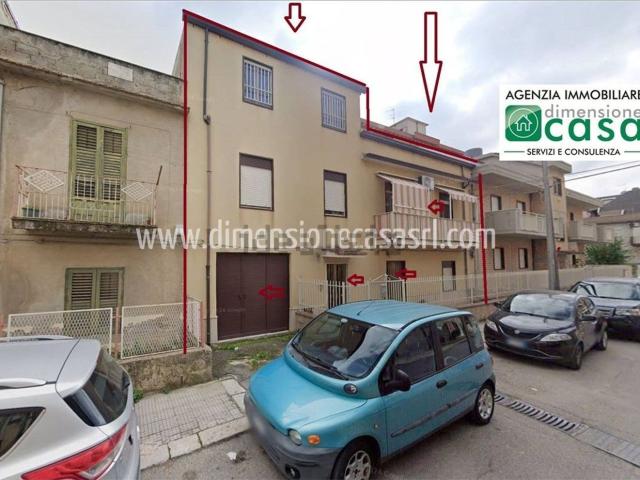 Casa in vendita a San Cataldo, Sicilia