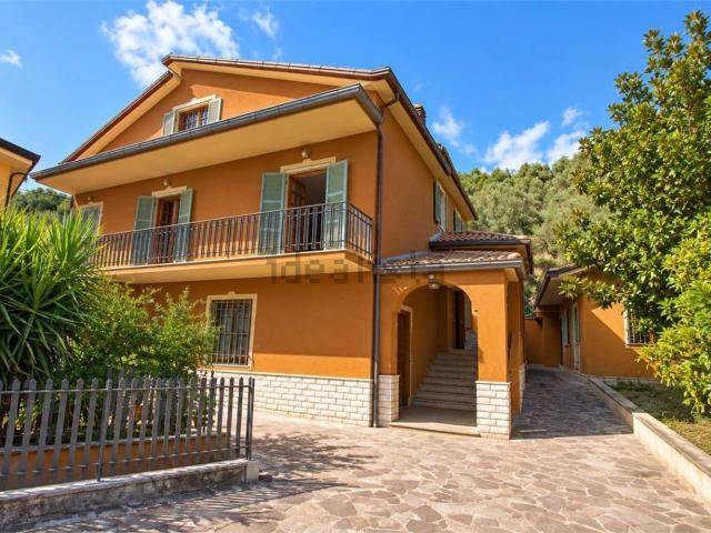 Casa in vendita a Boville Ernica, Frosinone