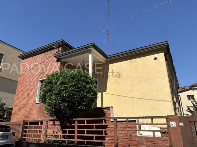 Casa in vendita a Forcellini, Padova