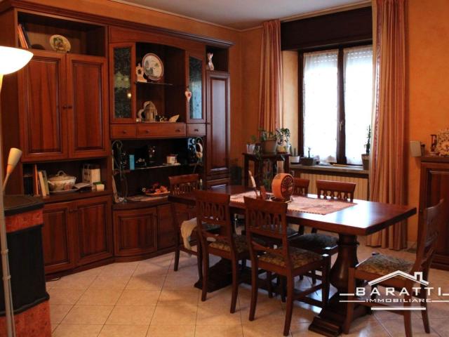 Casa in vendita a Volta Mantovana, Lombardia