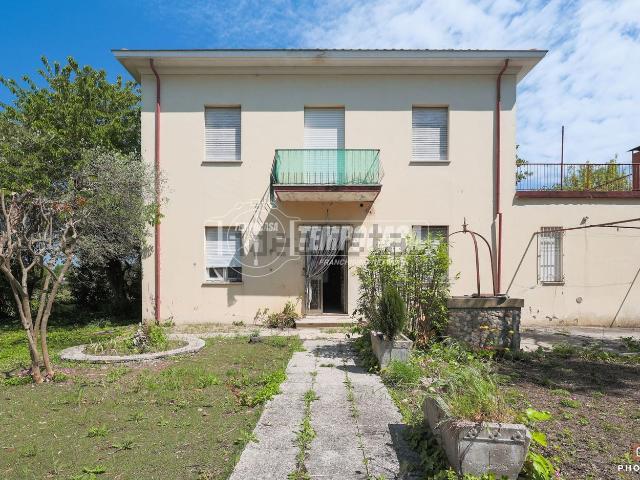 Casa in vendita a Grotta Rossa, Rimini