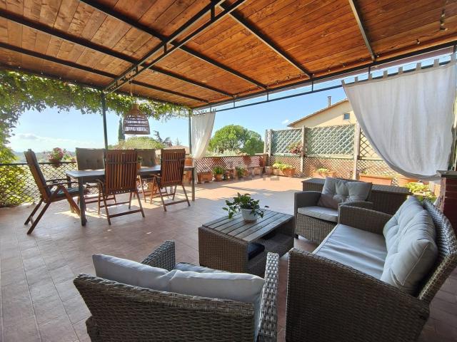 Casa in vendita a Tuoro Sul Trasimeno, Umbria