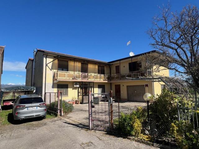 Casa in vendita a Lonigo, Veneto