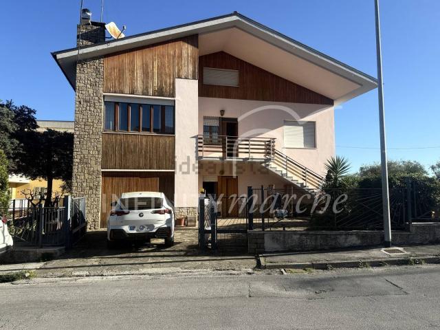 Casa in vendita a Marche, Ancona