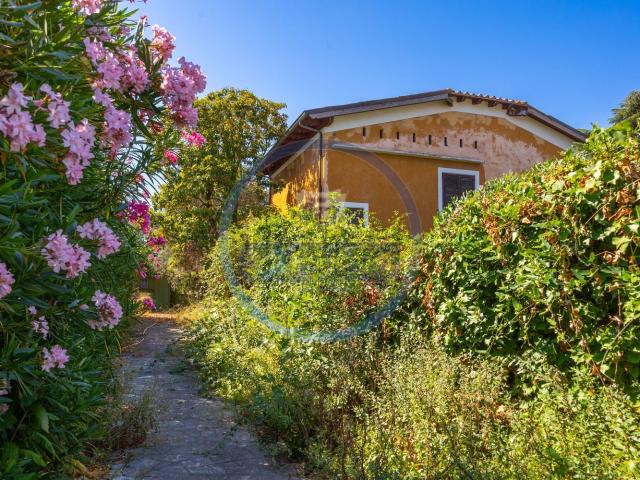 Casa in vendita a Acilia Sud, Roma