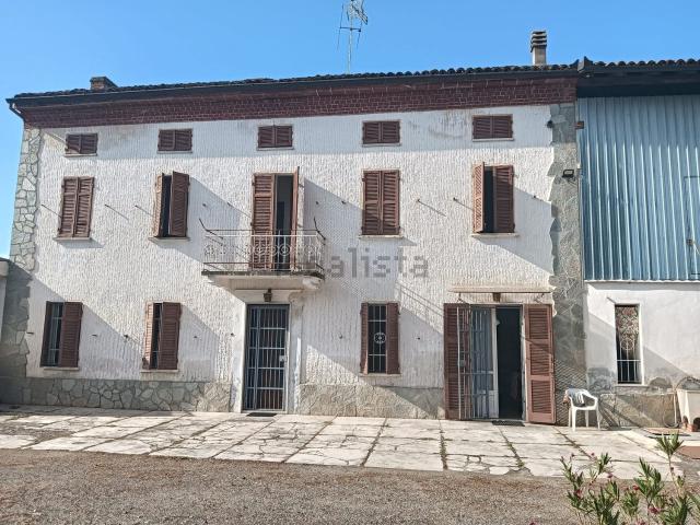Casa in vendita a Piemonte, Alessandria